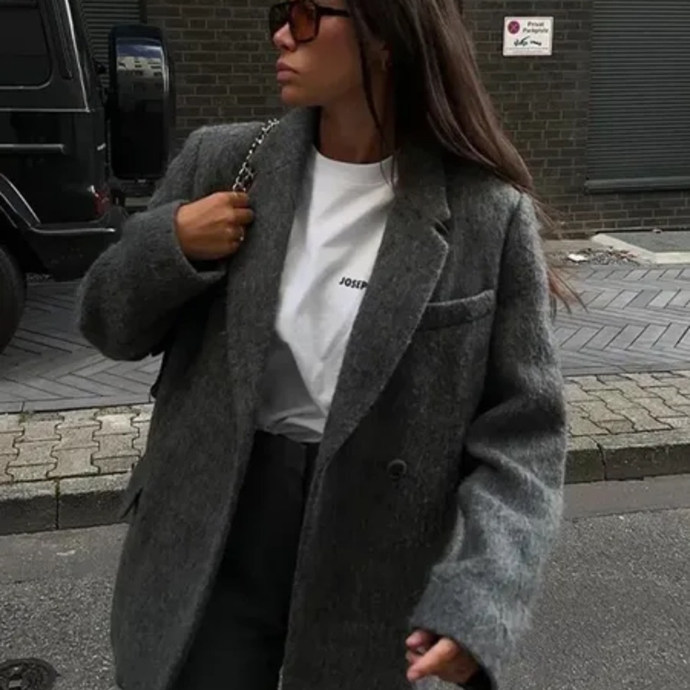 Women's Gray Blazer - Influencer Fav